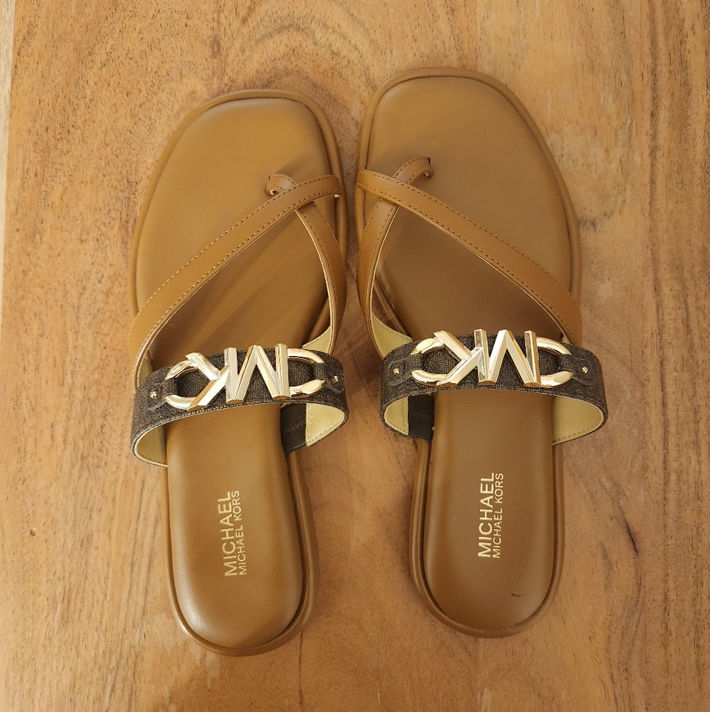 New Michael Kors Izzy Thong Silde Flat - Picture 4 of 4